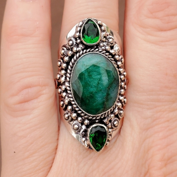 New Emerald and Peridot 925 Silver Statement Ring. - Picture 1 of 16